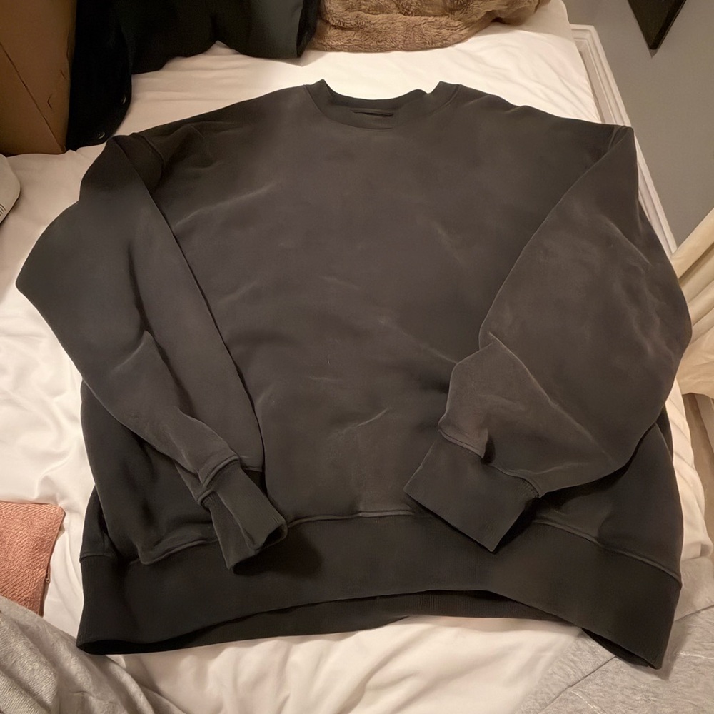 Abercrombie & Fitch Men's Black Crewneck Sweater